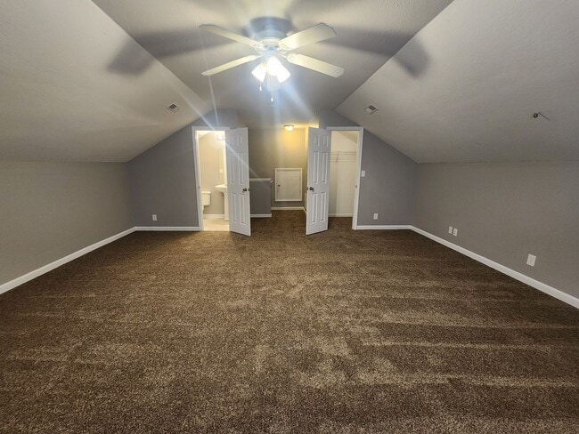 Building Photo - $250 OFF Move In Special! - 3 Bedroom 2.5 Bath + Bonus Room