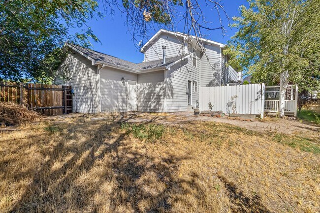 Building Photo - 638 1/2 Brooks Ct