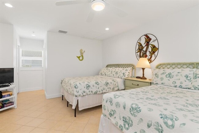 Building Photo - 9400 LITTLE GASPARILLA Is
