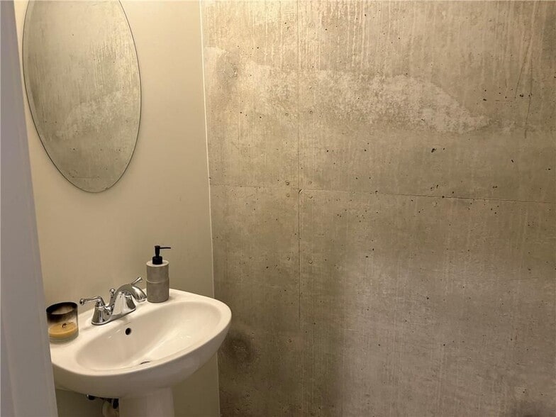 Building Photo - 855 Peachtree St NE