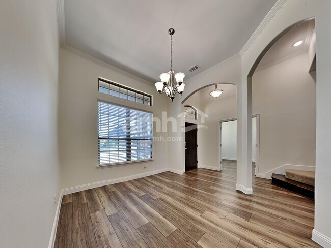 Building Photo - 1802 Bertino Way