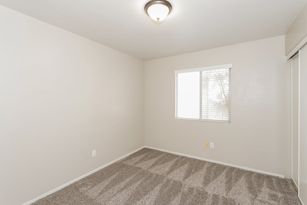 Building Photo - 6017 Ingenue Rd