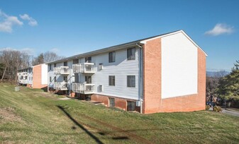 Building Photo - Liberty Manor Apartments