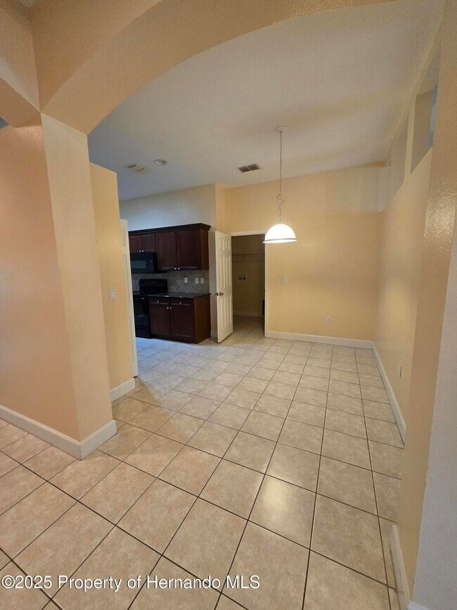 Building Photo - 5524 Brackenwood Dr