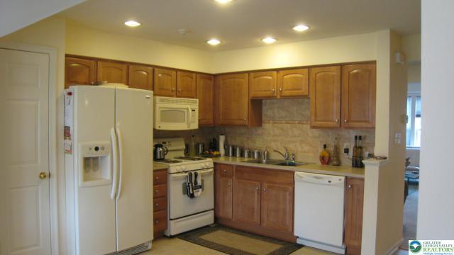 Building Photo - 1047 Sparrow Way