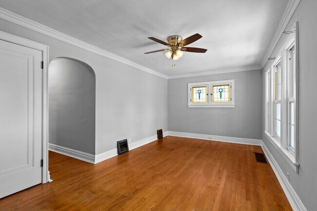 Building Photo - 4011 McDonald Ave