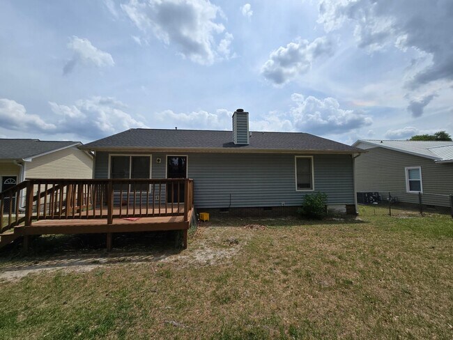 Building Photo - 6520 Applewhite Rd