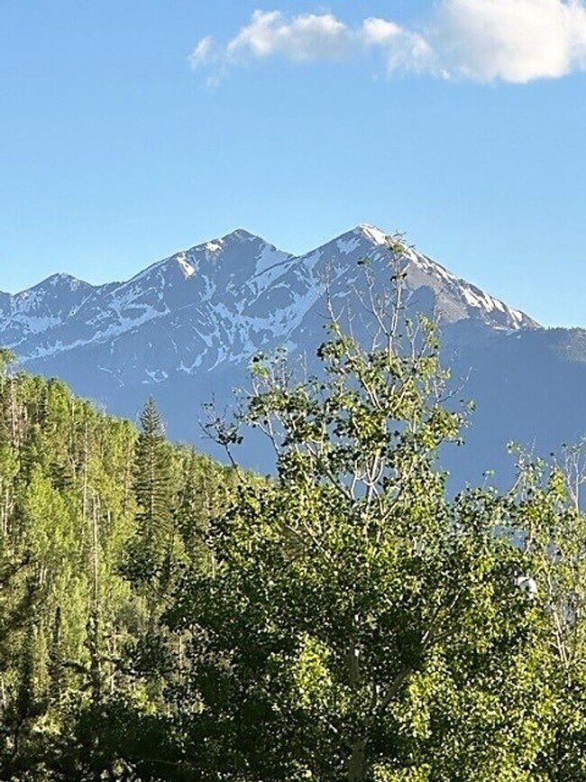 Building Photo - Winter Seasonal Rental- Dillon Valley East...