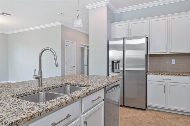 Building Photo - 16088 Palmetto Prairie Drive