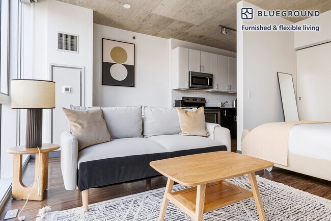 Building Photo - 601 W Jackson Blvd