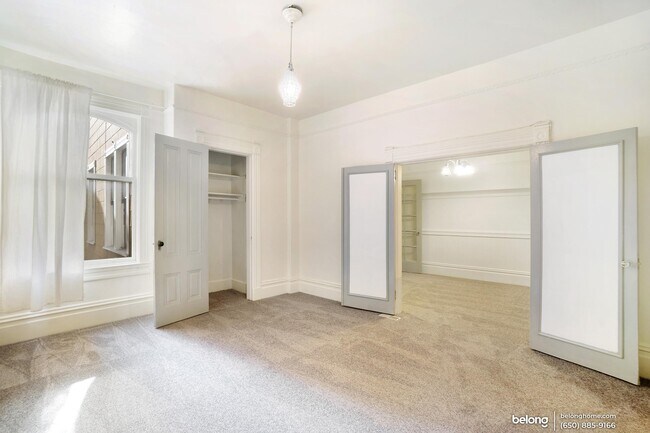 Building Photo - 1618 Grove St