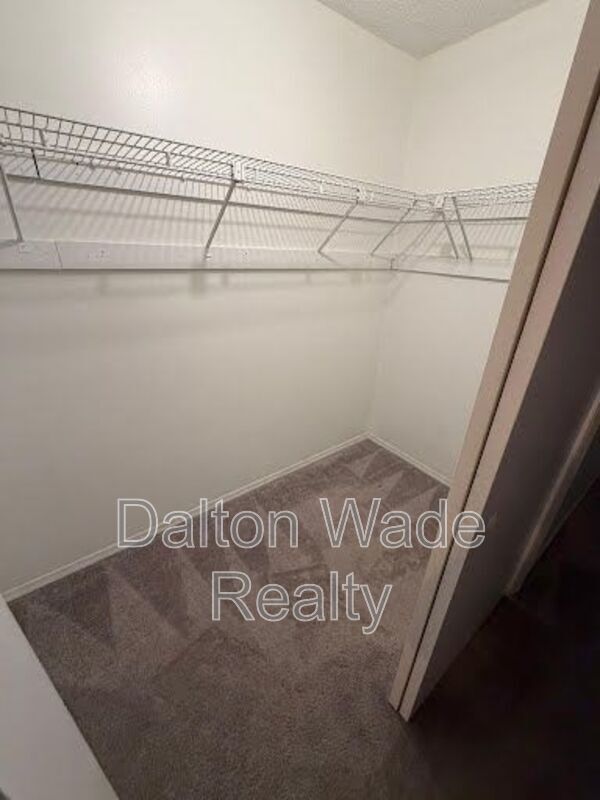 Building Photo - 1517 Chateaux De Ville Ct