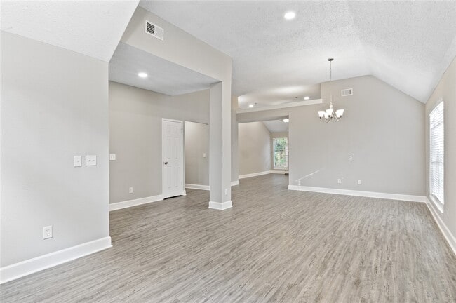 Building Photo - 31 S Stony Bridge Cir