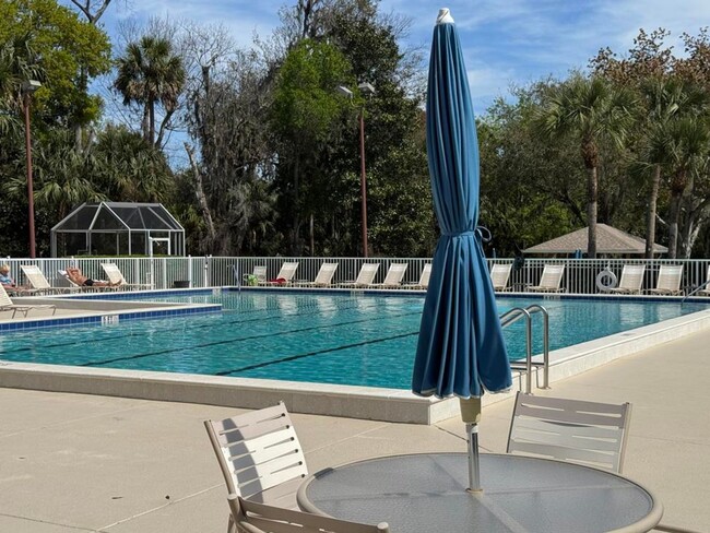 Building Photo - 2/2 in Plantation Oaks