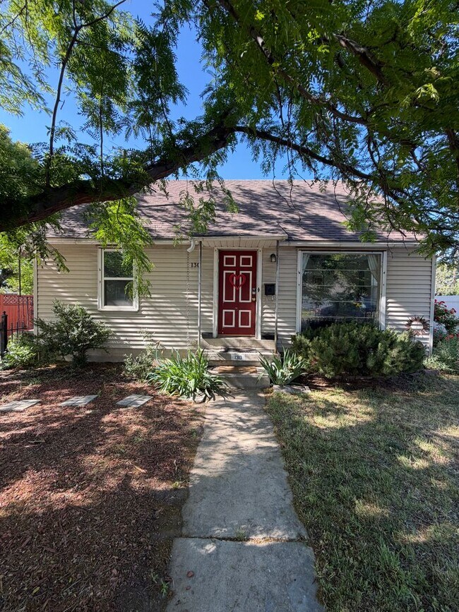 Building Photo - GORGEOUS Salt Lake City Home!!!