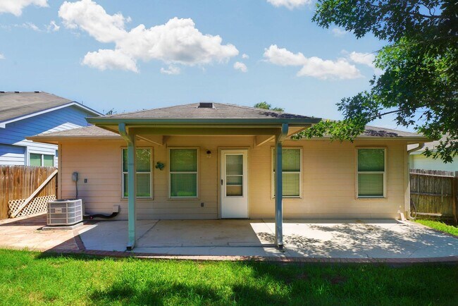 Building Photo - Cozy Home in Cibolo Valley Ranch Now Available - Realtor Commission: $500