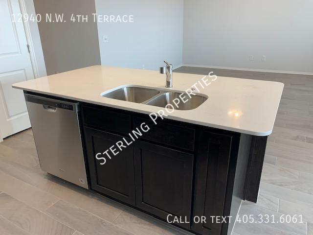 Building Photo - 12940 NW 4th Ter