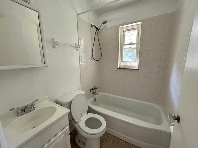 Building Photo - 3543 Sedler St