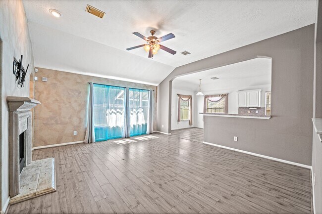 Building Photo - 12918 Stratford Mill Ln