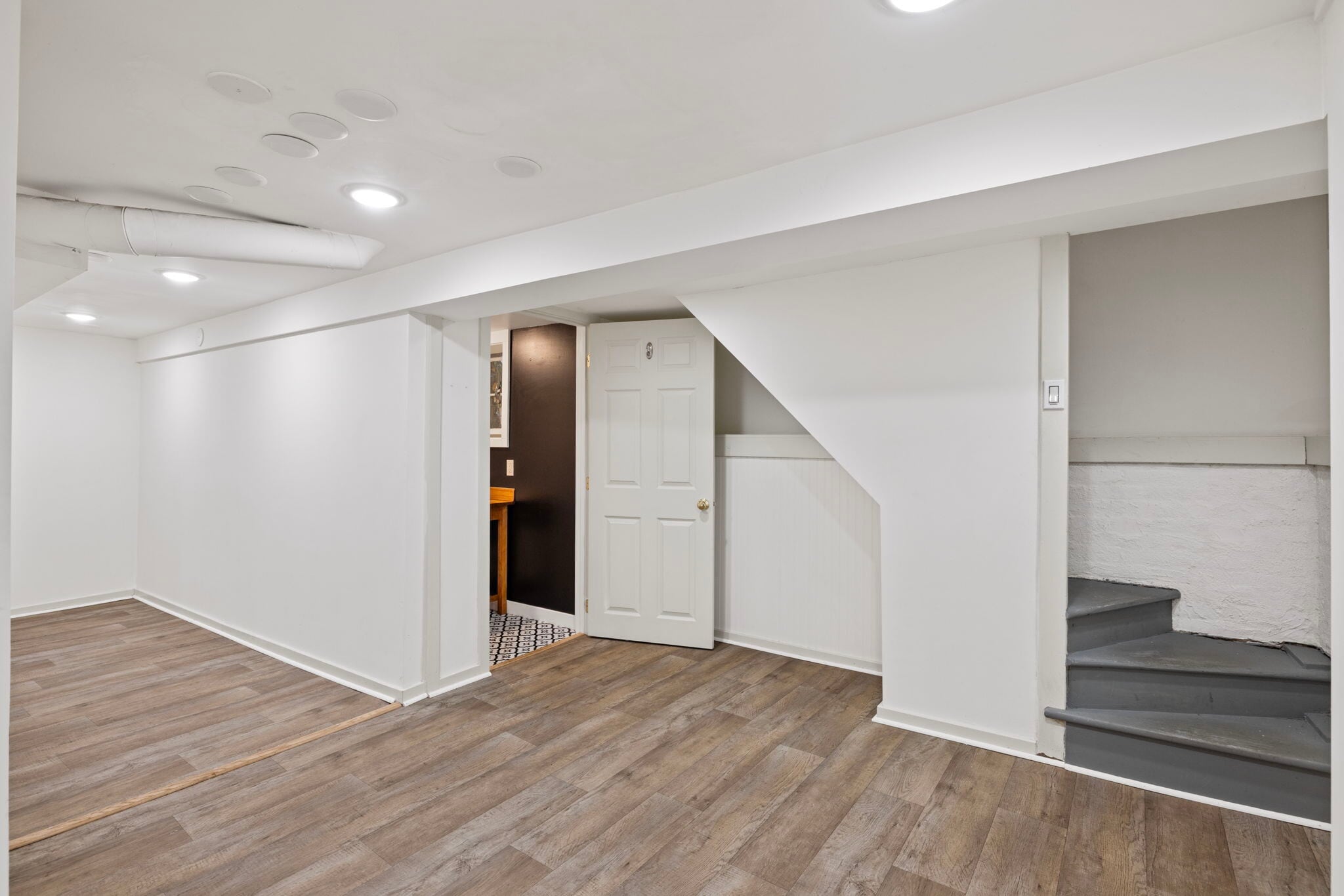 Building Photo - 2338 NW Hoyt St