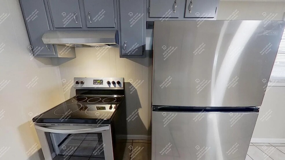 Building Photo - 4808 NE 47th St