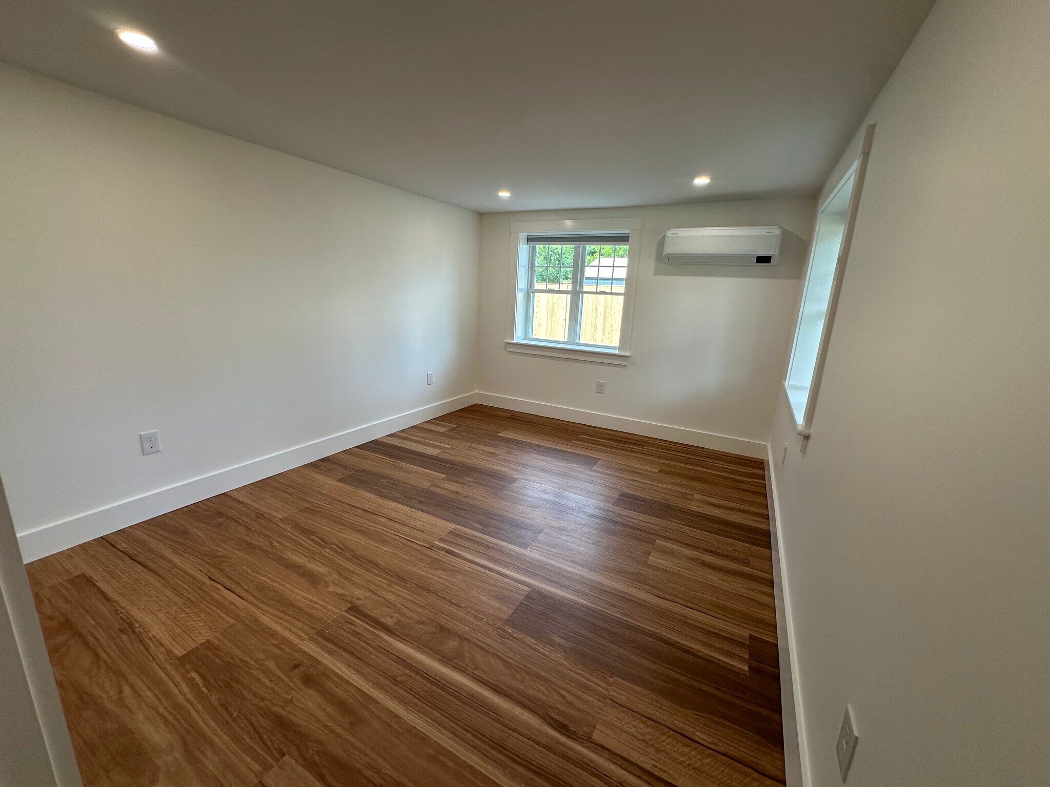 Building Photo - 61 Old Amherst Rd