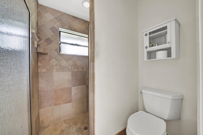 Building Photo - 8633 Vista Del Boca Dr