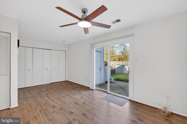 Building Photo - 9594 Inverary Ct