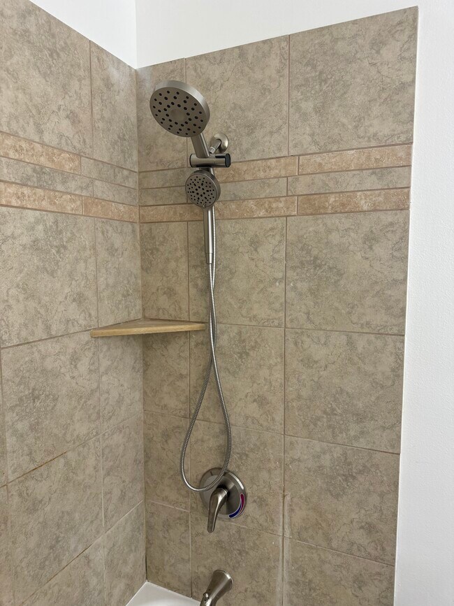 Building Photo - 3536 West Ave