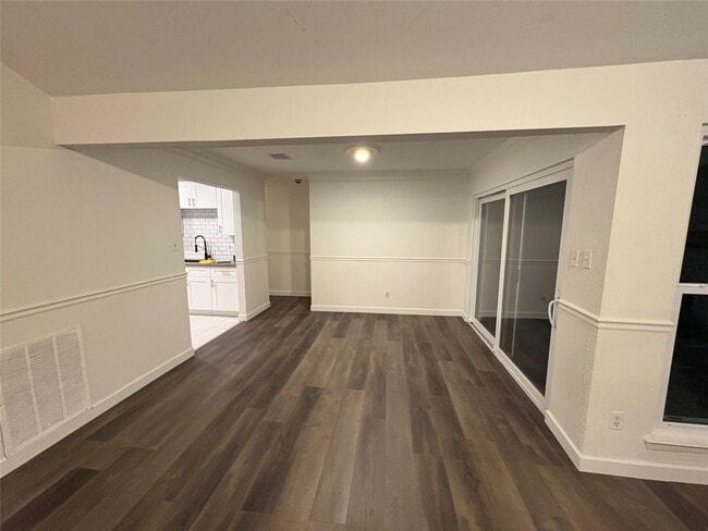 Building Photo - 1203 Rock Canyon Dr