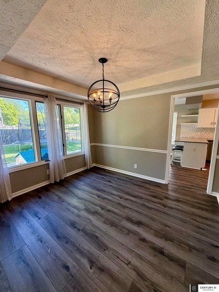 Building Photo - 2902 Blackhawk Dr