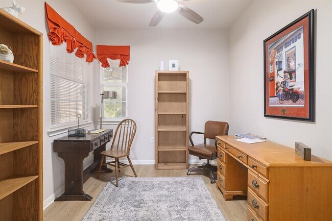 Building Photo - 296 Red Poppy Trail