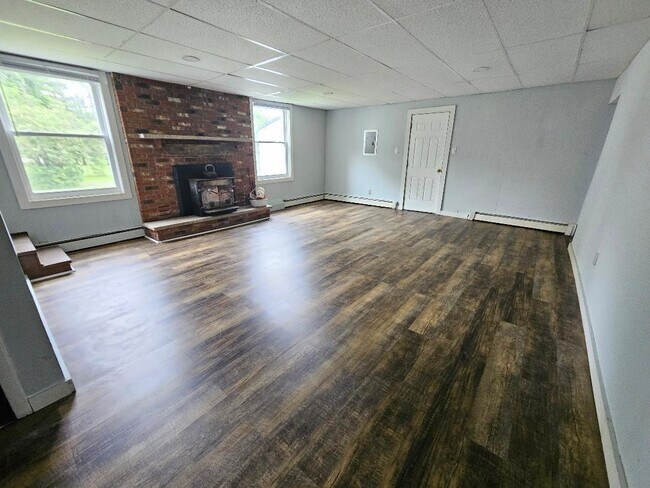 Building Photo - 634 Oakland Valley Rd