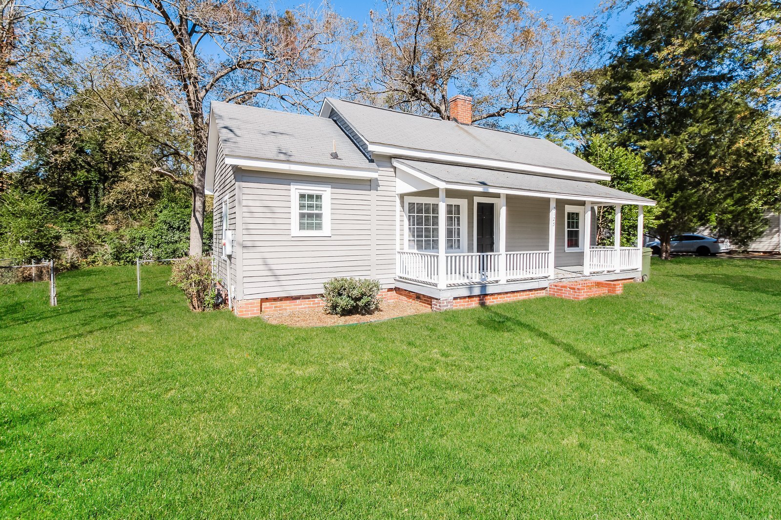 Building Photo - 2125 Haile St