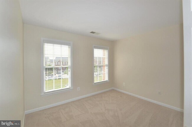 Building Photo - 25140 Boomerang Terrace