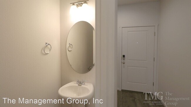 Building Photo - 3 br, 2.5 bath House - 2255 NE 118th Place