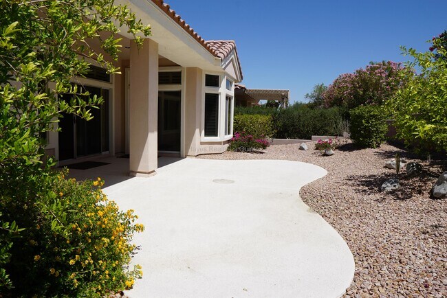 Building Photo - 78585 Autumn Ln