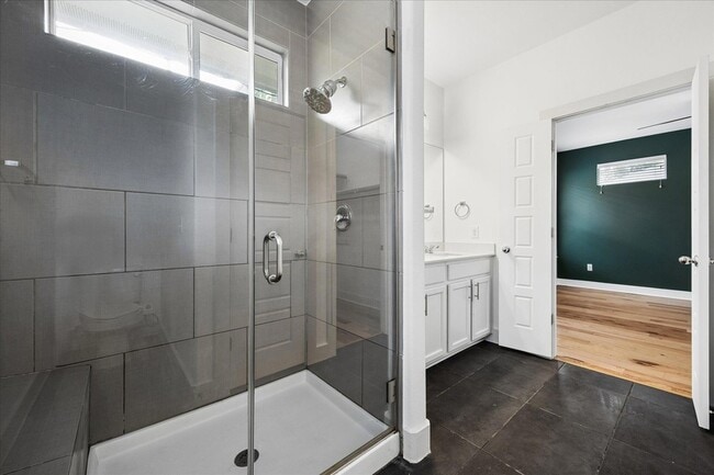 Building Photo - 7203 Bertram Ct
