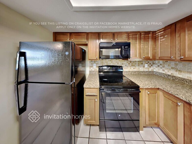 Building Photo - 6227 13th Ave