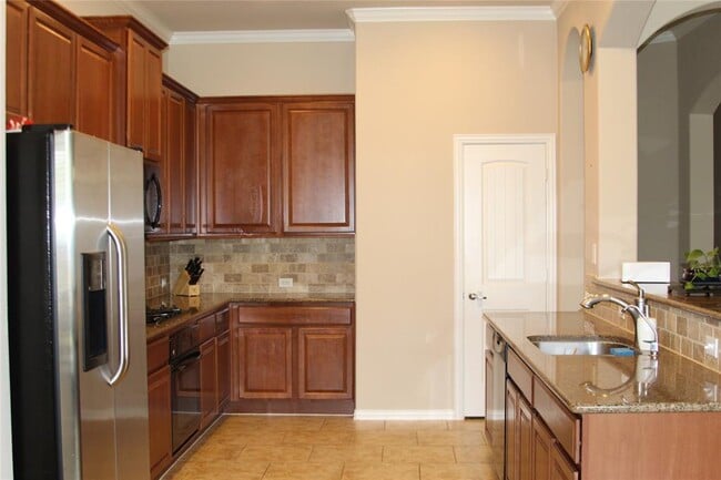 Building Photo - 505 Pebblestone Walk Dr