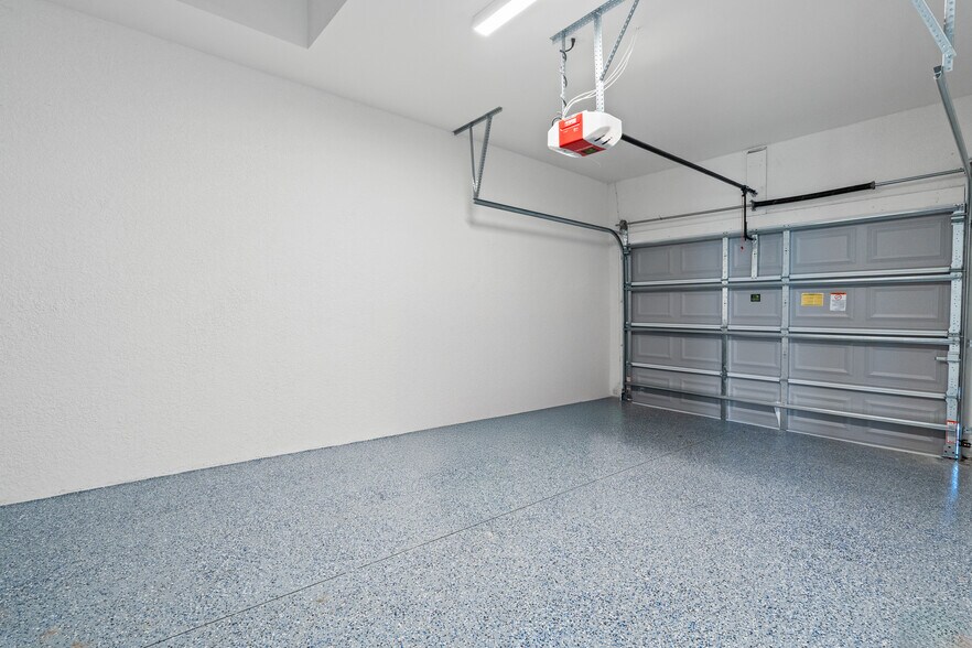 Building Photo - 12138 Tetzel Ave