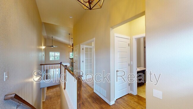 Building Photo - 1097 Antrim Loop