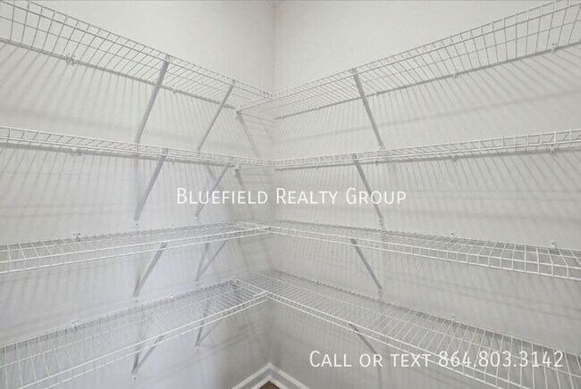 Building Photo - 1313 Duffers Ln
