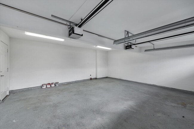 Building Photo - Modern Elegance & Effortless Style l 4BR Santa Clara Home