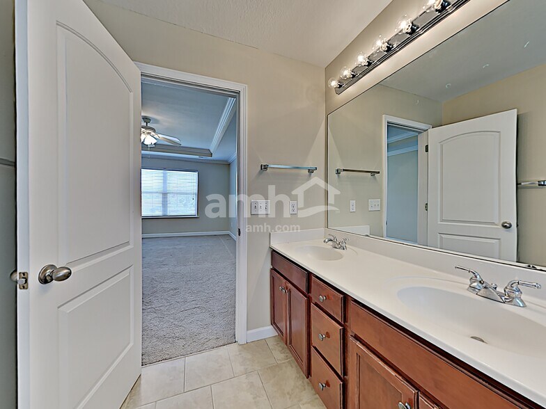 Building Photo - 1356 Pershing Hill Ln