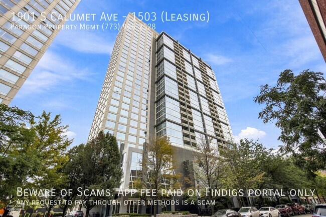 Building Photo - 1901 S Calumet Ave