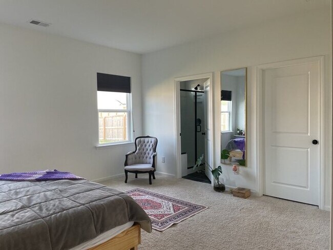 Building Photo - Coming Soon – Beautiful Ranch Home in Stra...