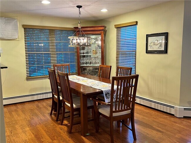 Building Photo - 29 Swan Ct