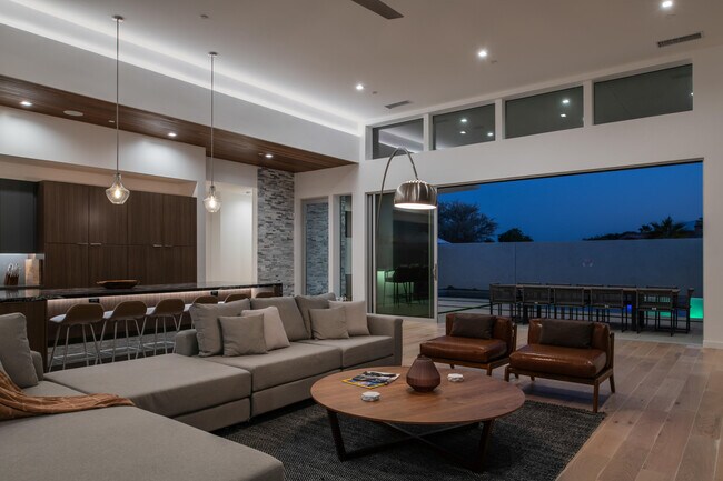 Building Photo - 80943 Elemento Ln