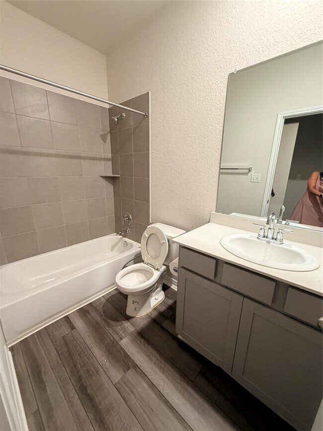 Building Photo - 1645 Settlers Glen Dr